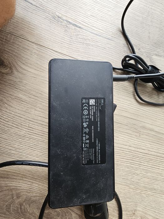 Dell docking station D3100