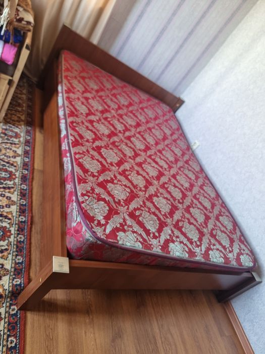 Кровать спальная 2×1.4