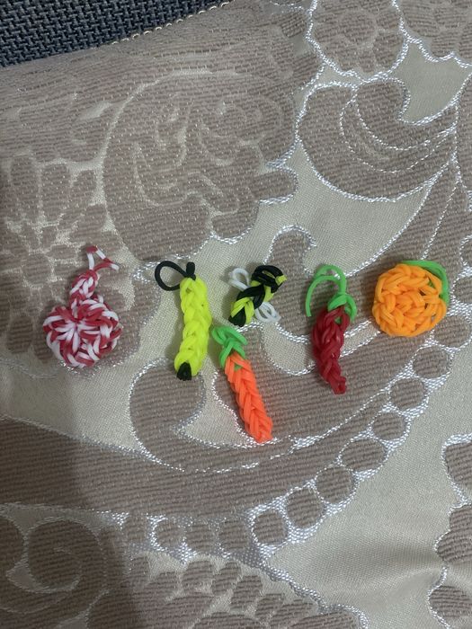 фигурки из резинок
