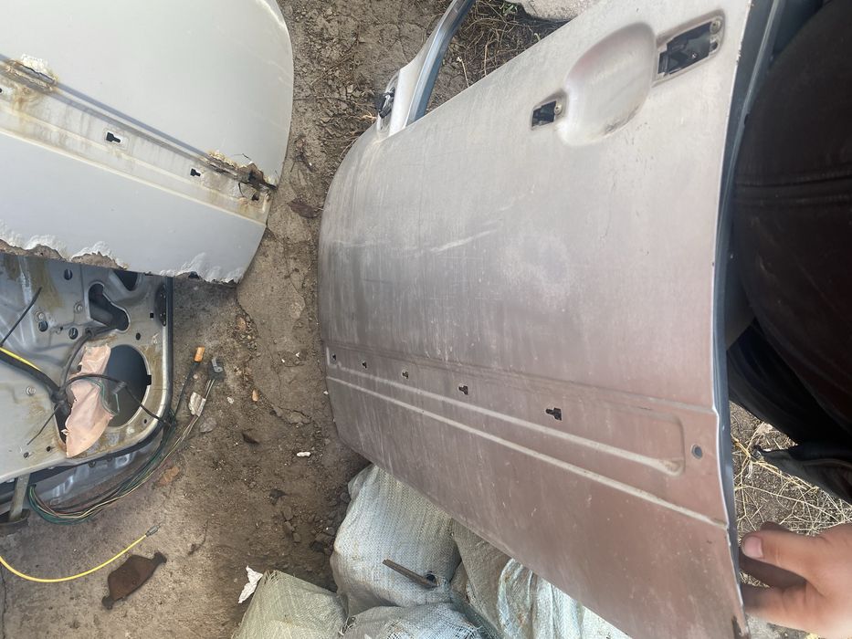 Двери 210 мерседес