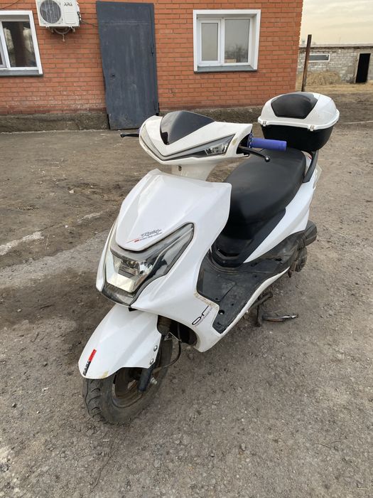 Скутер м12 125 кубов