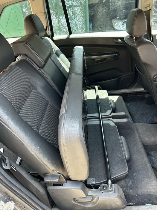 Opel Zafira B 1.9 150кс. 2009г. на части