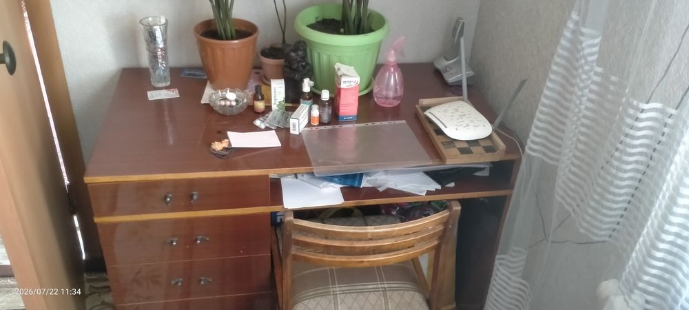 Стол письменный тысяча тенге