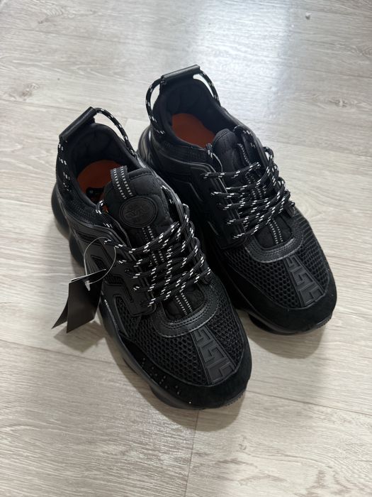 versace chain reaction