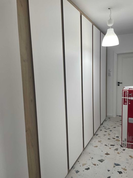 Dressinguri și dulapuri la comandă București / Ilfov – proiectare, execuție, montaj