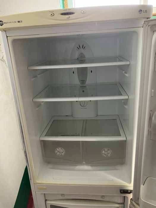 Холодильник LG  Б/У в Рабочем состоянии