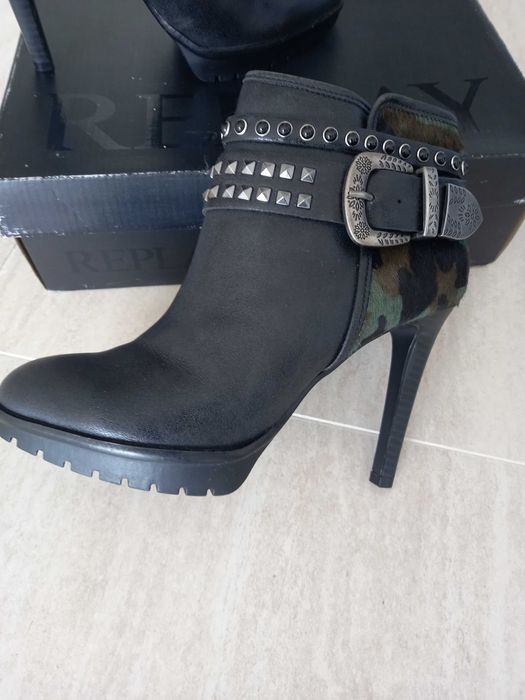 Продавам маркови боти на Repley