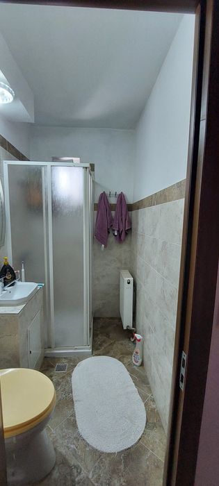 Vand apartament pe strada george cosbuc nr 7 etaj 4 , oras Gherla.