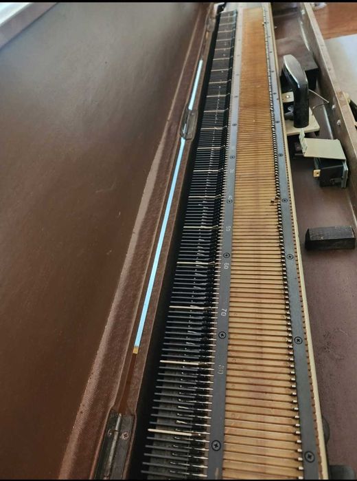 Вязальная машина ручная Нева-2