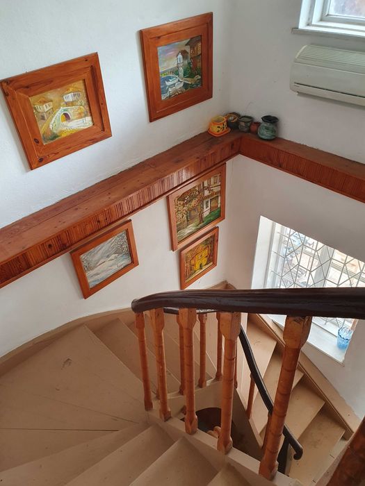 Къща с двор в с. Пресяка, общ. Ловеч