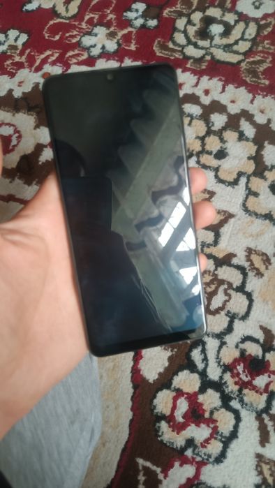 Samsung A31 orginal ekran platasi ketgan