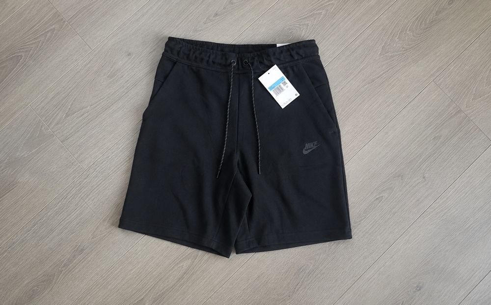 Pantaloni Nike Tech originali