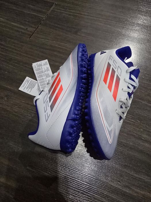 Футболни детски стоношки Adidas F50 Club TF - размер 34