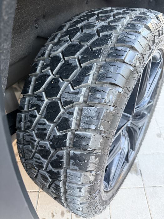 Джанти с всезезонни гуми А/Т 305/45/R22 GMC Sierra