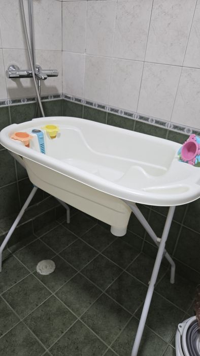 Вана със стойка cangaroo