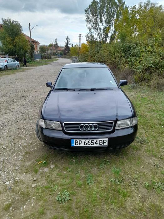 Продава се Audi A4