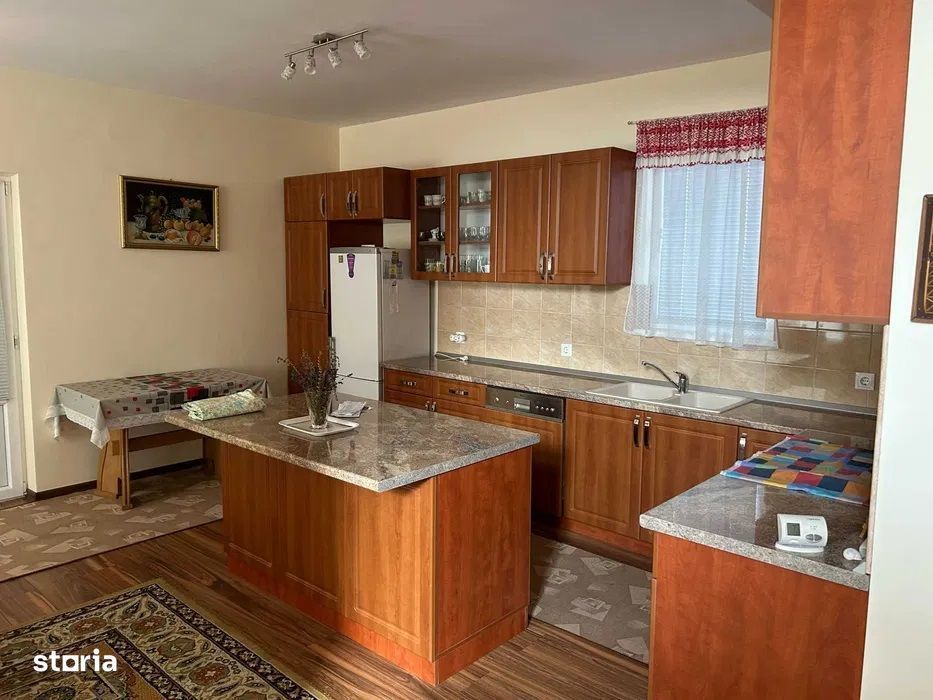 Platoul Cornesti - Vanzare casa 5 camere - Str. Posada