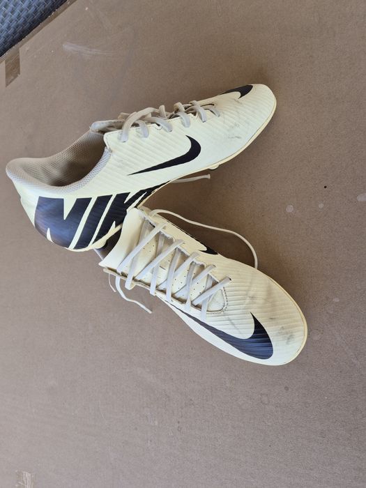 Vand ghete fotbal nike marimea 44.5