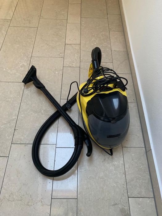 Aspirator curatator cu aburi -karcher