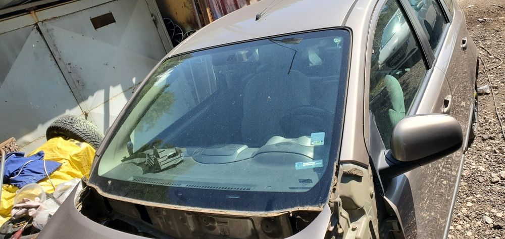 Нисан Ноте на части