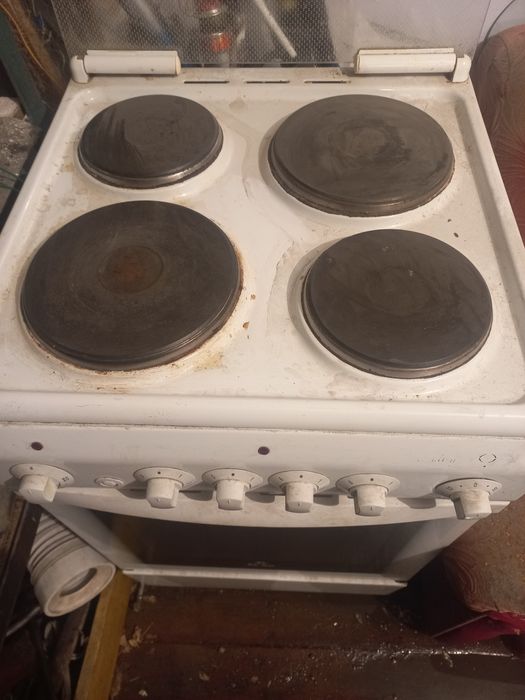 Продам электроплиту