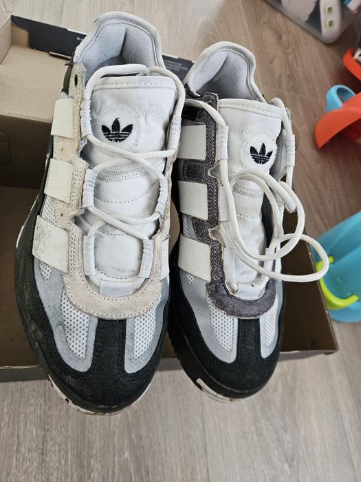 Adidas Niteball vand