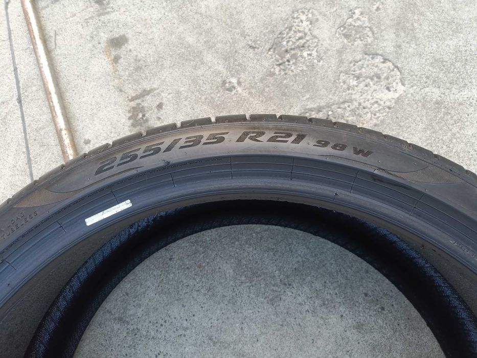 O anvelopa de vara 255 35 21 pirelli p zero pz4 profil 6 mm dot 4322