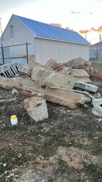 Отдам даром бетонные блоки для фундамента