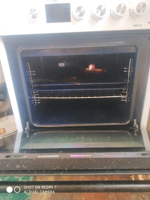 Продается газывая плита срочно