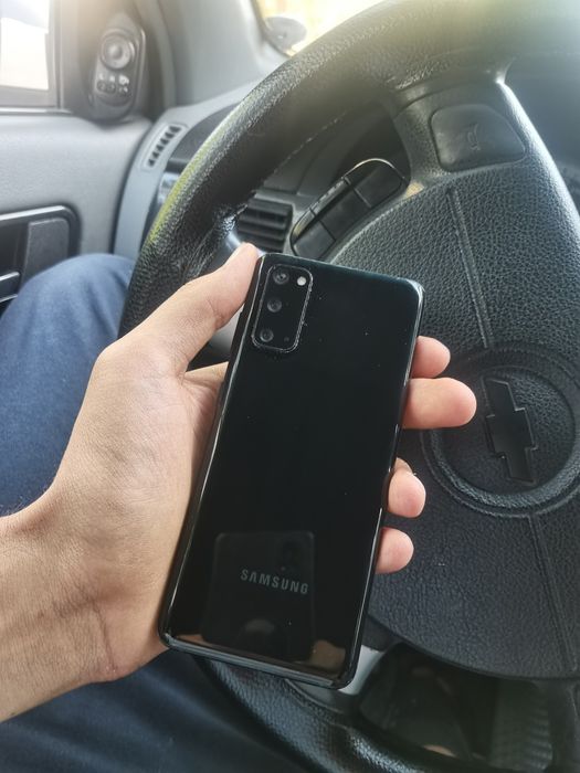 Samsung galaxy s 20 12/128