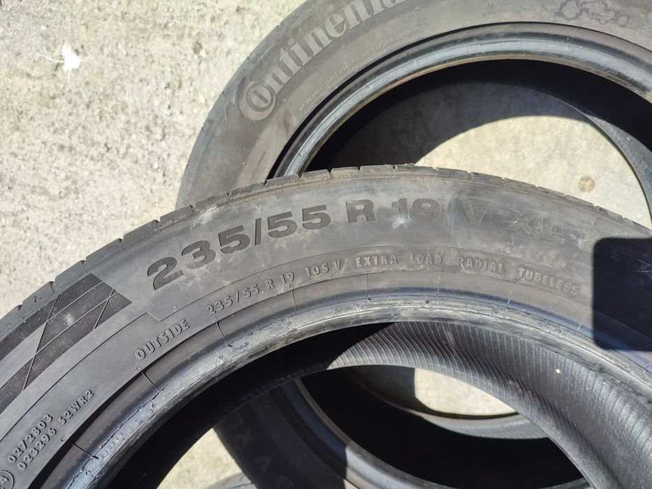 2 бр. 235/55/19 V XL Летни гуми Continental