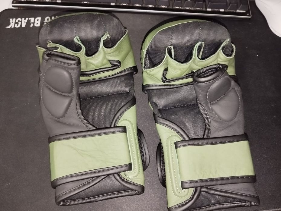 Новые  Перчатки BUKA