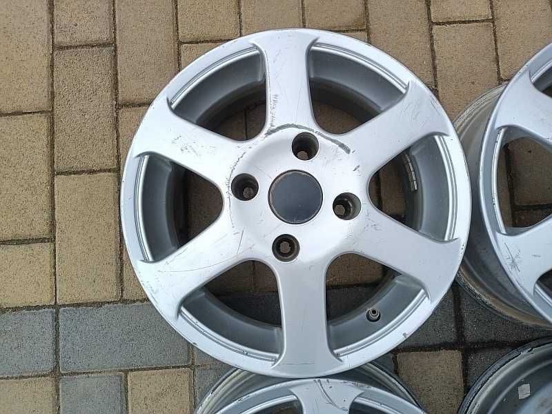 Продам оригинальные легкосплавные диски на Mitsubishi Galant