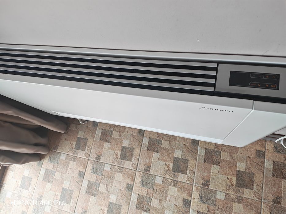 Innova, конвектор за подов монтаж