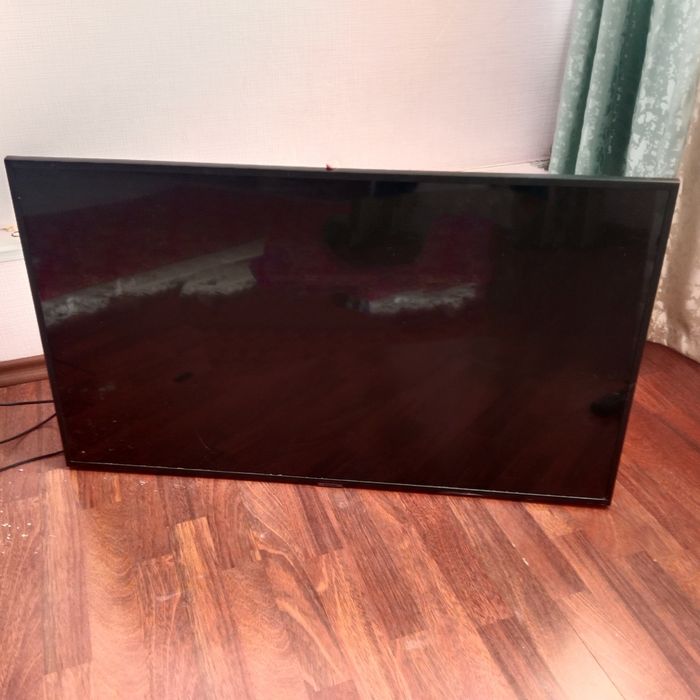 Продаеться телевизор самсунг