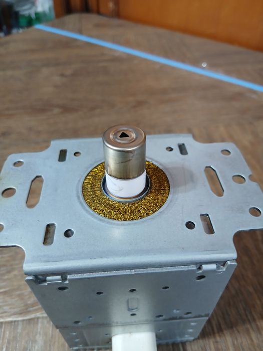 Magnetron 2M213   09B ptr.LG. MS2042DB/00