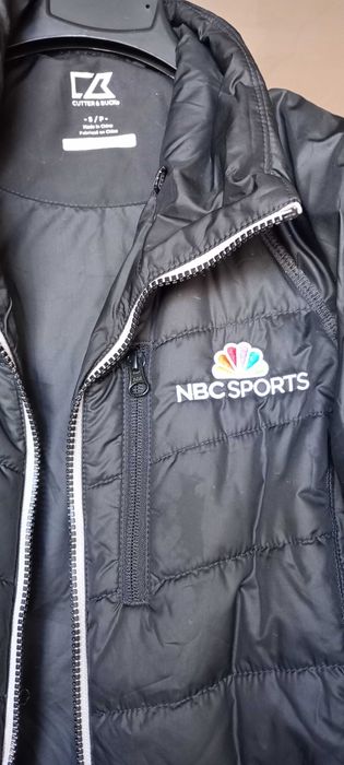 Спортна  пухенка СВ и 3 бр. дамски якета -Adidas N 34, и червено яке S