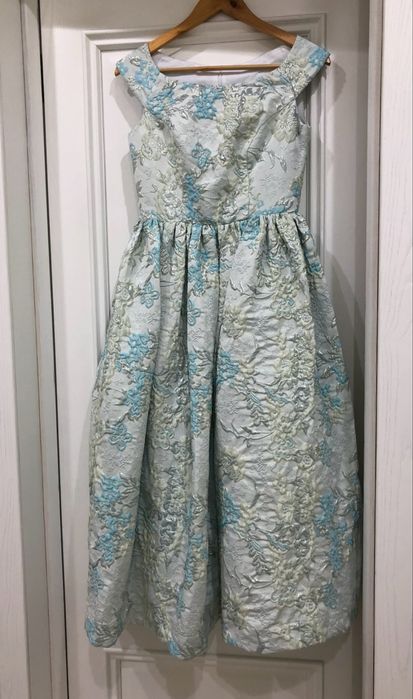 Новое платье S размер