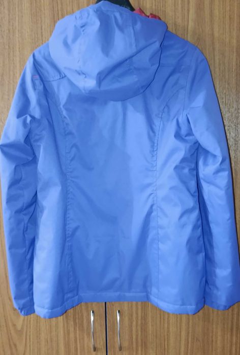 продам ветровку недорого