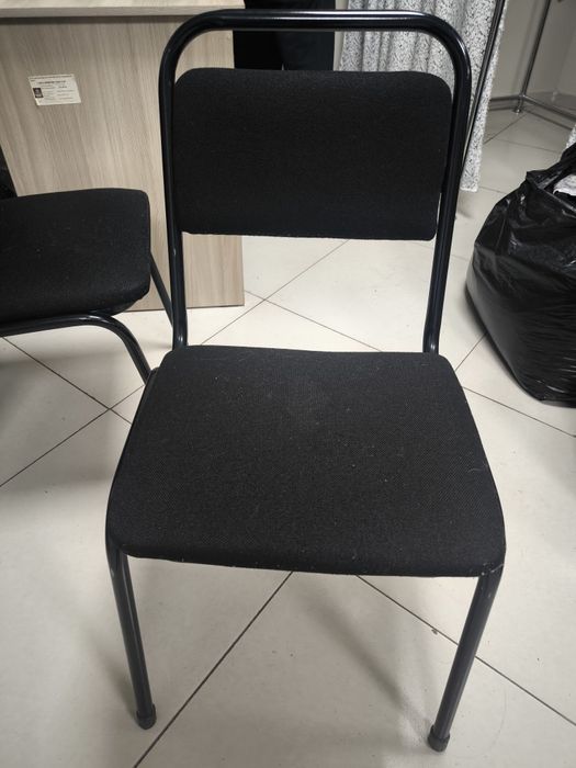 Вешалки, столы, стулья