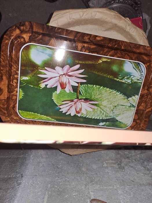 Табли за сервиране