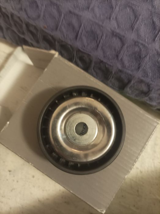 Паразитна ролка,пистов ремък за Ford Mondeo ST