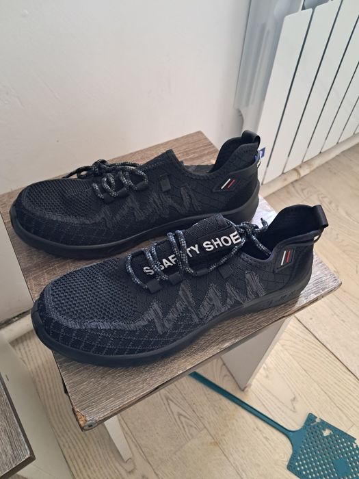 Спец красовки с метал вставкой