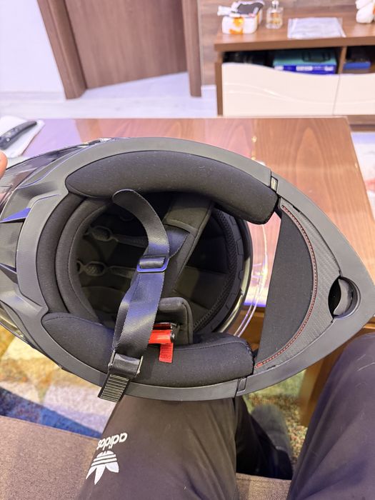 Каска за мотор нова!