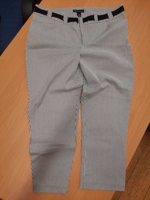 Дамски панталони и дънки