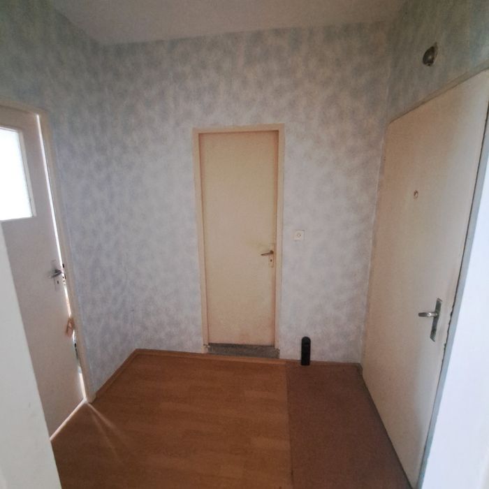 Продава се Двустаен апартамент в Силистра, в.з. Юг - 38 кв.м за 873 €/кв.м - Снимка #4