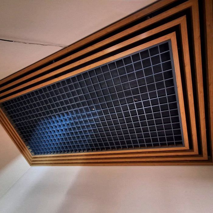 Grilato va Armstrong  Reychni patalog