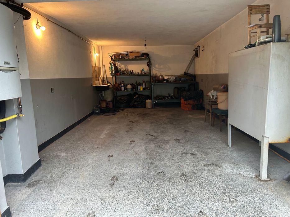 Отдавам гараж под наем кв.Картала