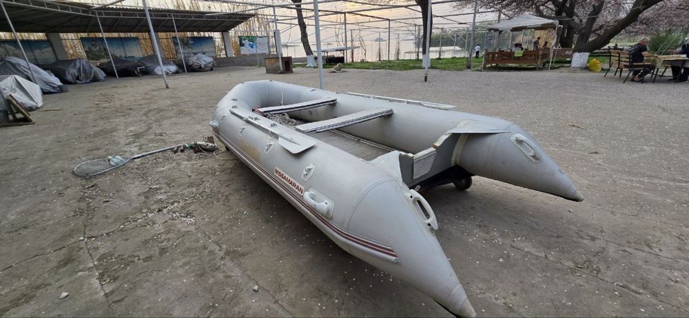 Продается лодка пвх 4.20 в хорошем состоянии