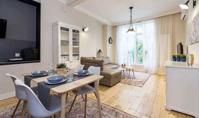 Дава се под наем Четиристаен апартамент в София, Център - 120 кв.м за 1020 € - Снимка #2